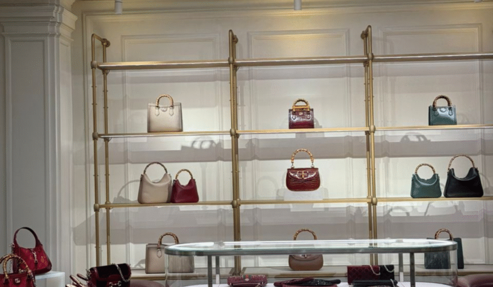 shopping_bags showcase